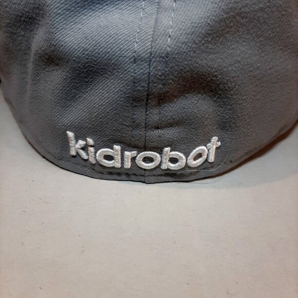 New Era x Kidrobot Mohawk Robot logo original 59 fifty Fitted Hat 7 3/8 gray blk - Picture 4 of 7